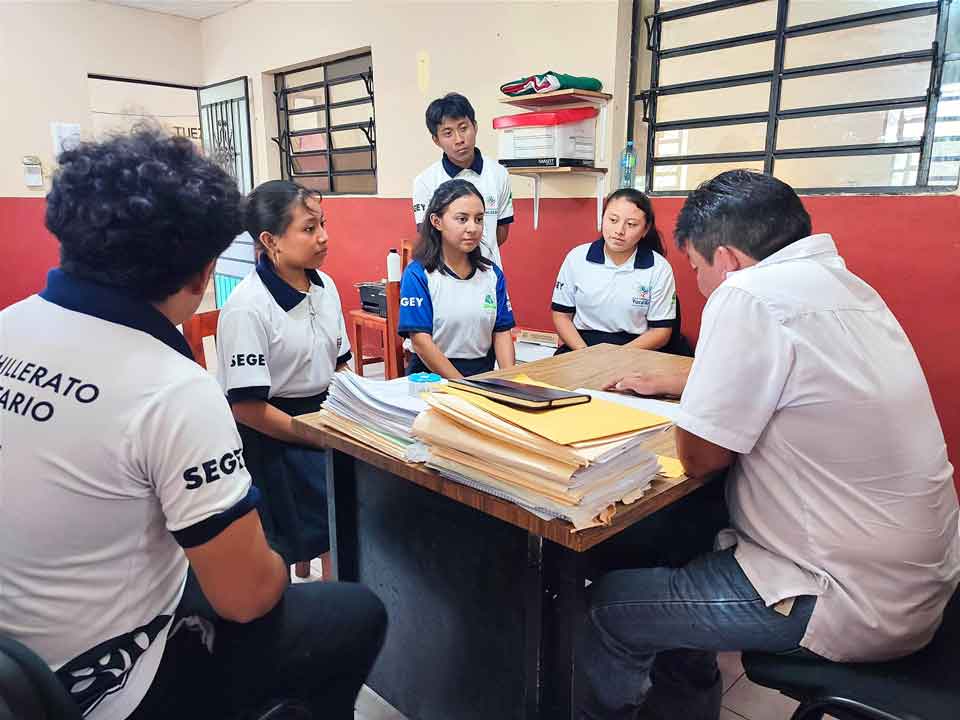 el alcalde Juan Francisco Pérez Koh Visita Xocempich