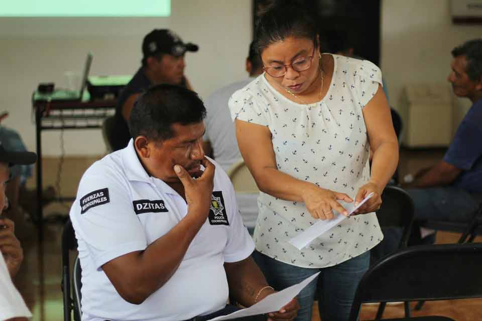 la codhey capacita al personal de ayuntamiento de Dzitás, Yucatán