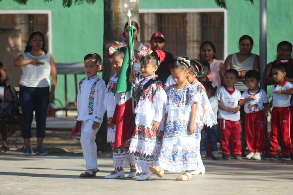 conmemoracion natalicio benito juárez en dzitás