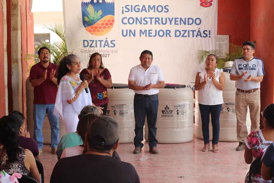 Entrega de apoyos programa Juntos por Más Dzitás