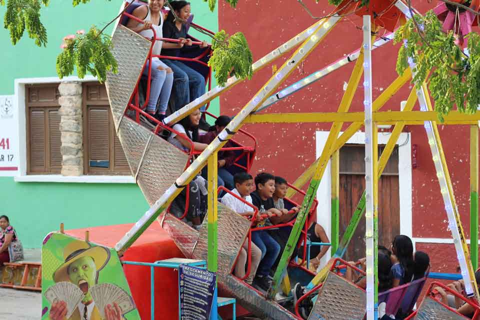 dia del niño y de la madre en Dzitás