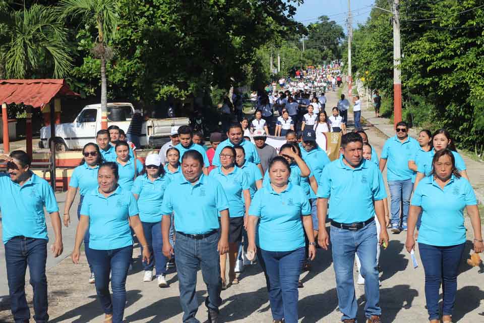 Desfile Cívico Militar Dia de la Independencia de México en Dzitás 2