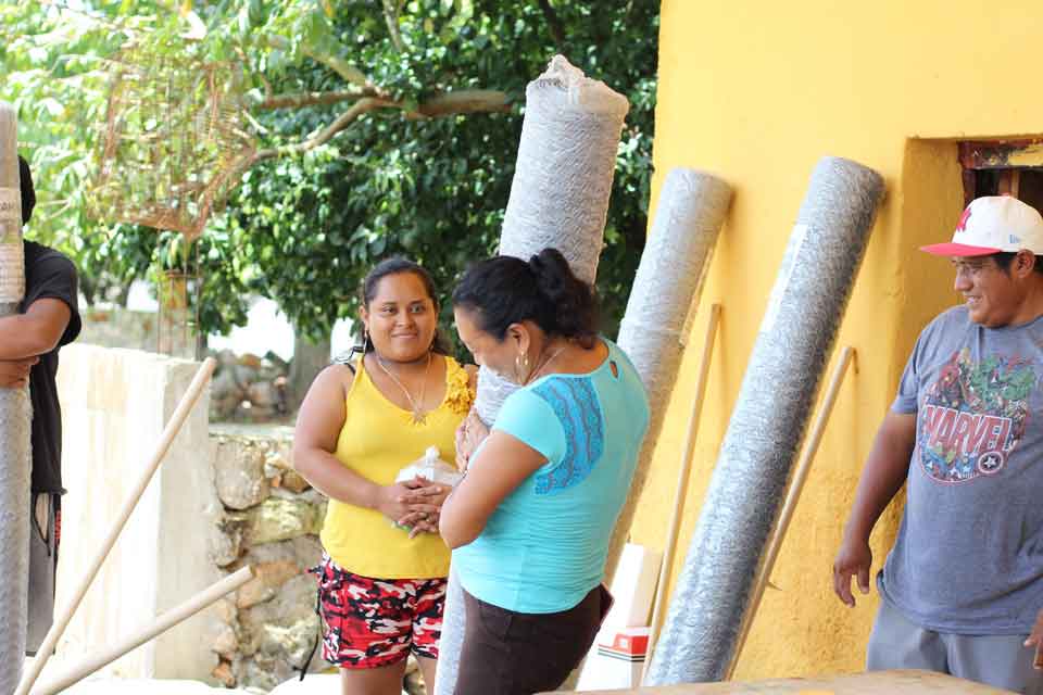 Entrega de Insumos Yaxché 7
