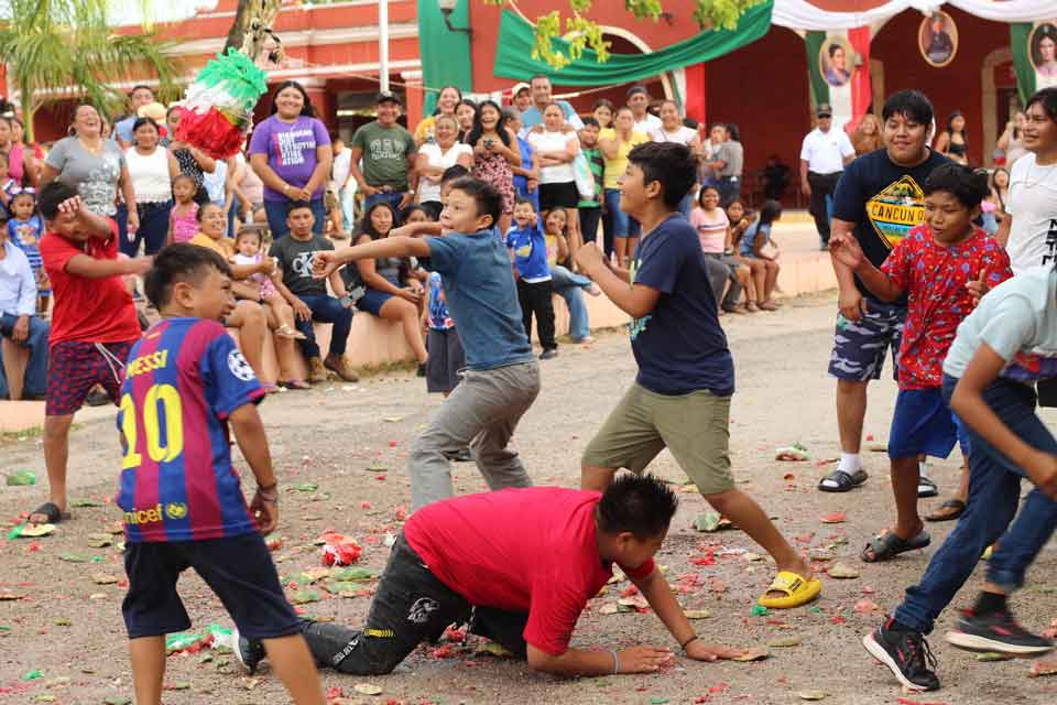 Tradiciones Fiestas Patrias Dzitás 18