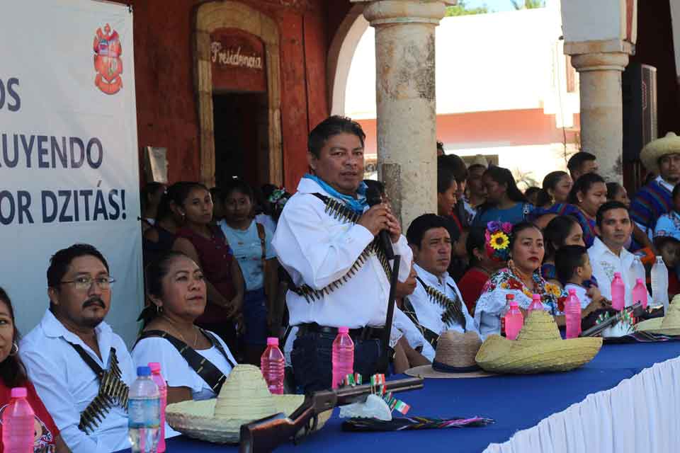 desfile de la Revolucion Social Mexicana en Dzitás