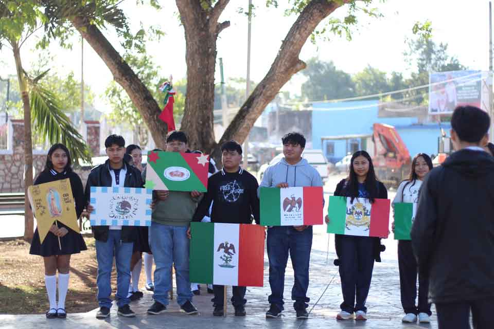 conmemoracion dia de la bandera dzitás